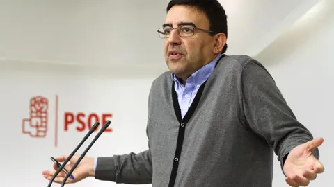 El portavoz y responsable de Organización de la gestora del PSOE, Mario Jiménez