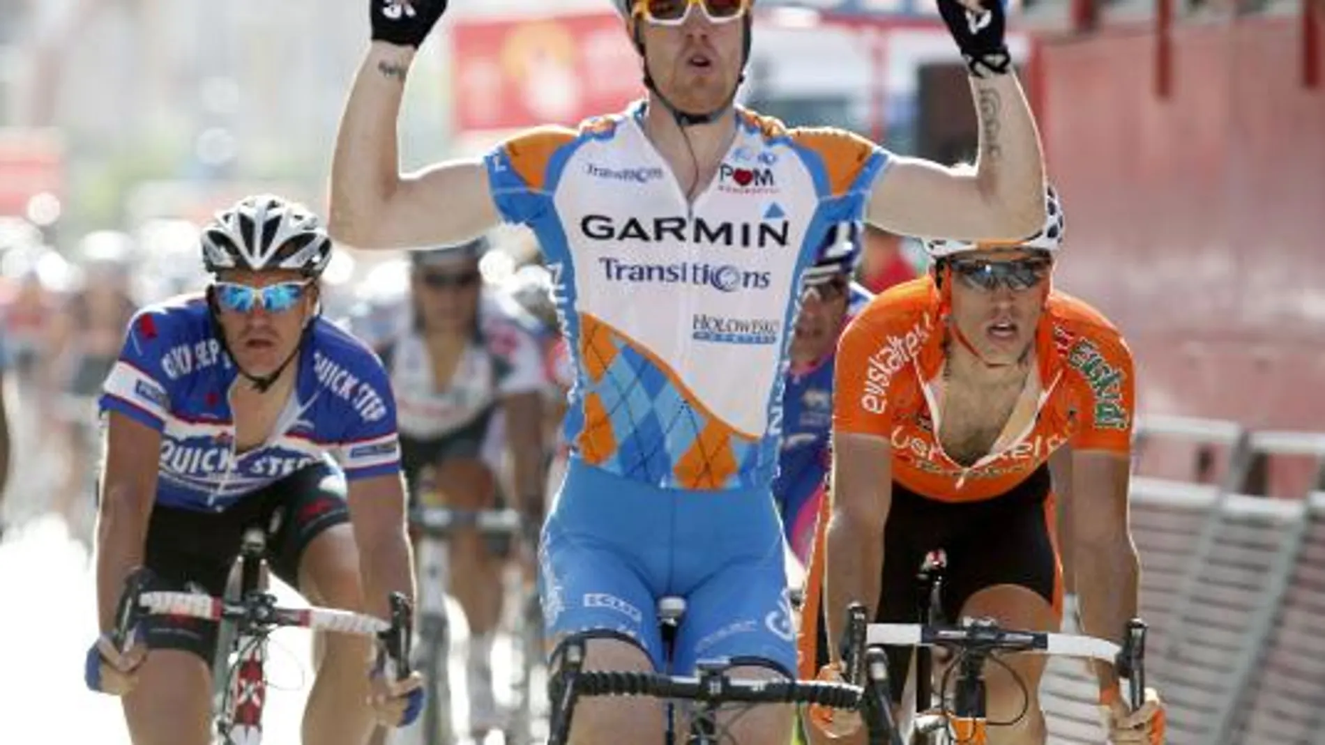 Tyler Farrar se levanta para ganar