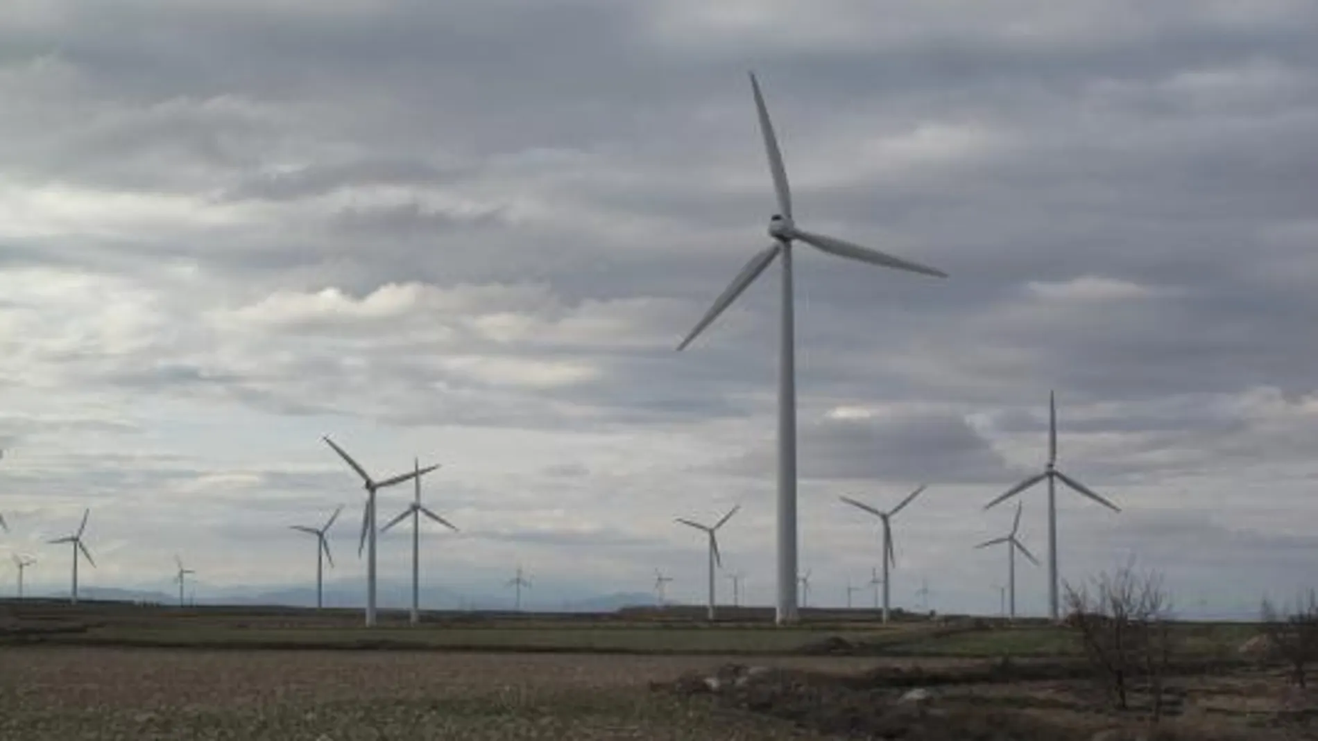 Los 188 parques de energía eólica en la Región generan ya 4.412 megavatios