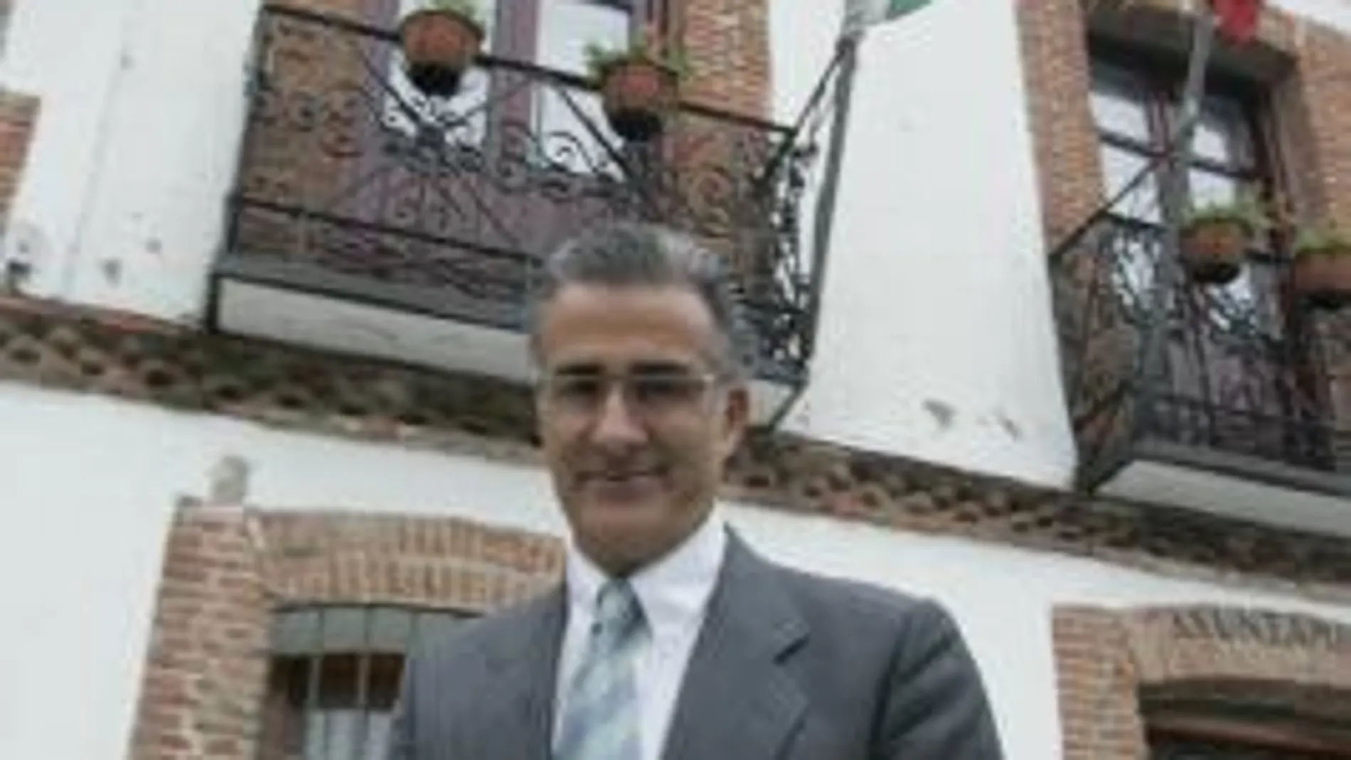Los tránsfugas consiguen destituir al alcalde de San Agustín de Guadalix