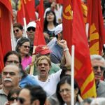 El drástico ajuste aprobado por el Gobierno griego ha provocado graves disturbios en las calles de Atenas en las últimas semanas