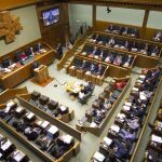 Imagen de archivo de una sesión en el Parlamento Vasco