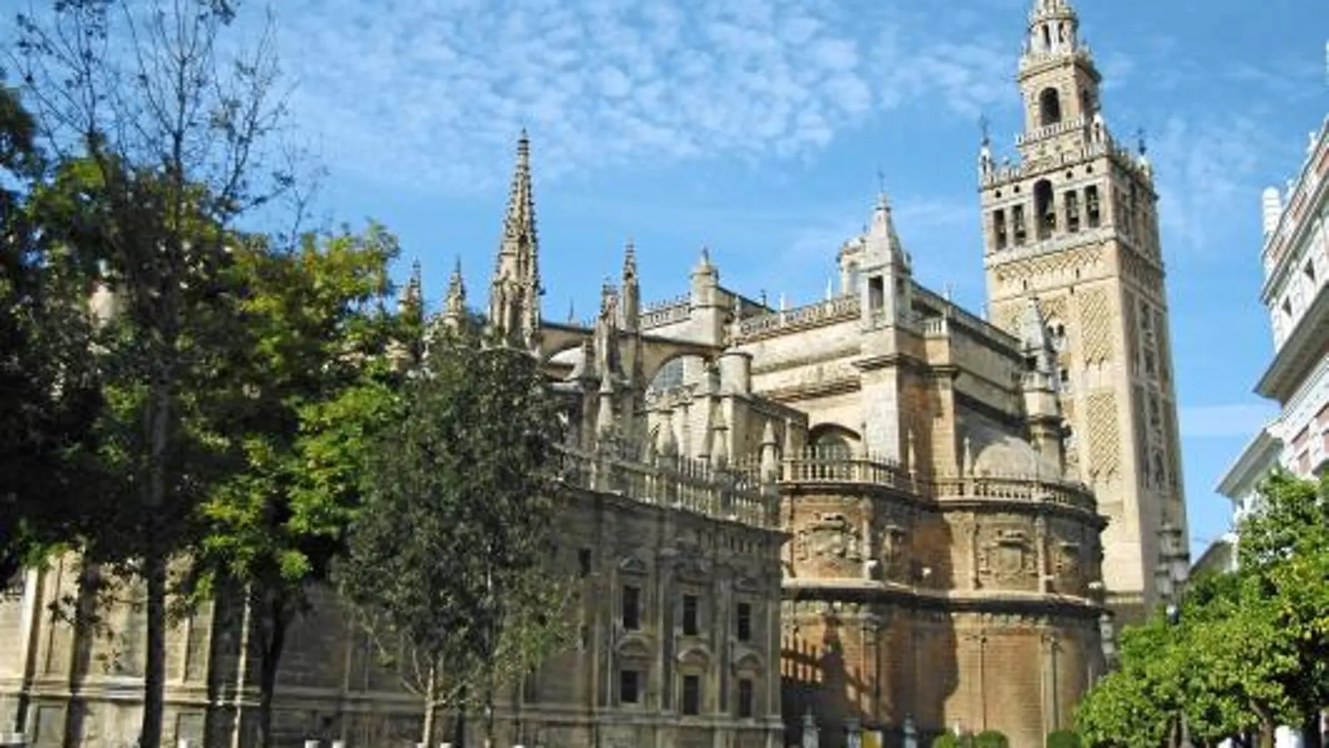 La Catedral de Sevilla, el Archivo de Indias y el Alcázar pasan a ser bienes de Valor Universal Excepcional, según la Unesco