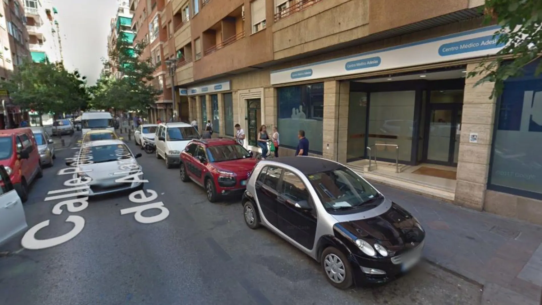 La calle de Pedro Antonio de Alarcón, de Granada, a la altura del número 60, donde tuvo lugar el incidente