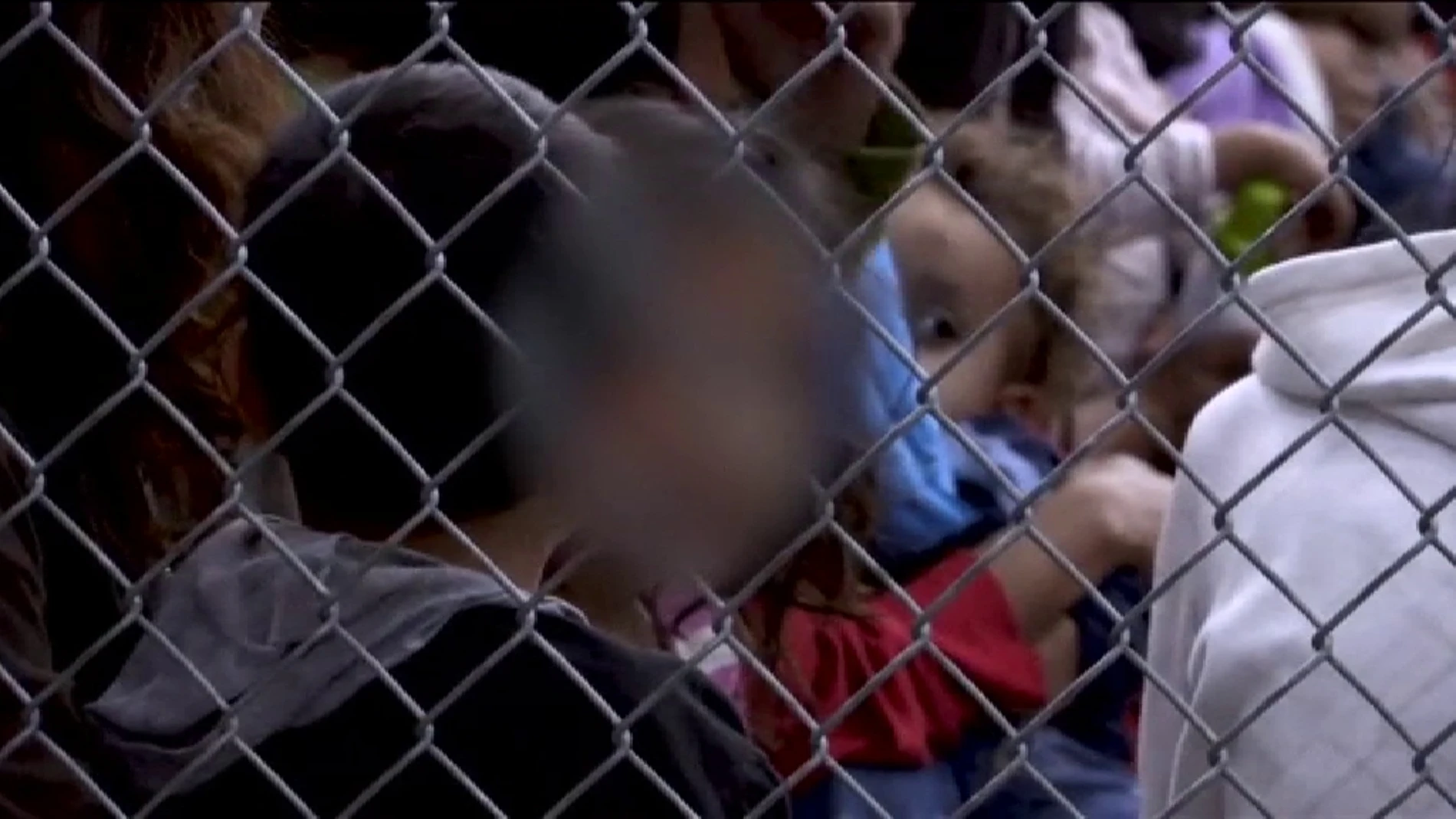 Imagen de los niños separados de sus padres en la frontera de EE UU con México
