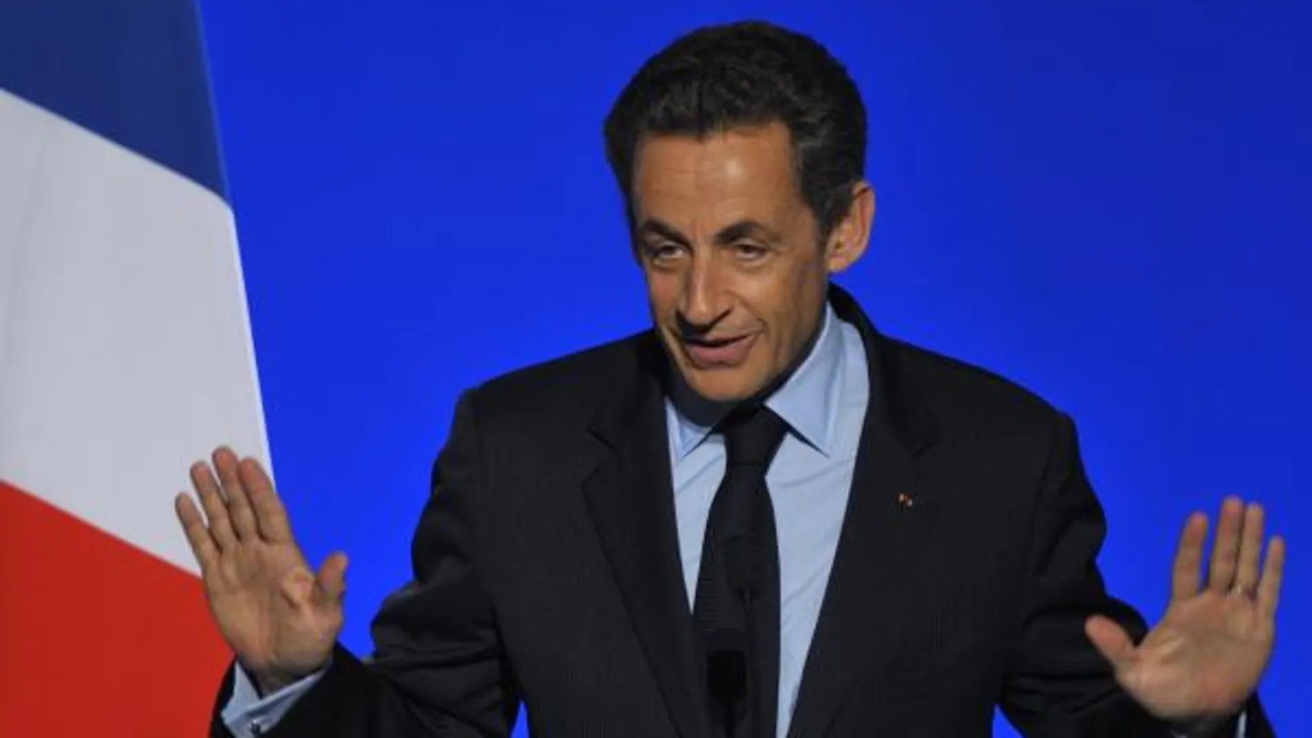 Sarkozy actuará contra la escasez de carburante en Francia