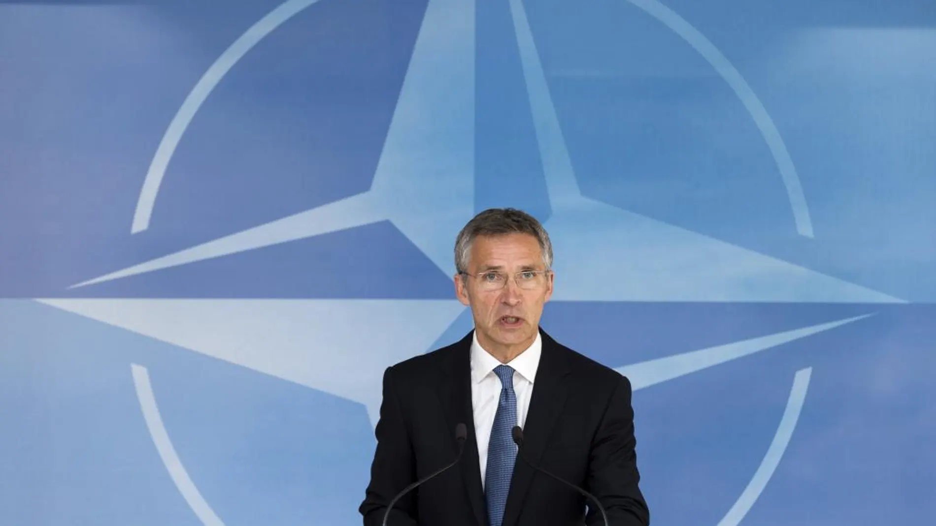 El secretario general de la OTAN, Jens Stoltenberg, hoy tras la reunión de los ministros de Defensa.