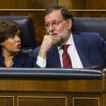 Mariano Rajoy y Soraya Sáenz de Santamaría en el Congreso.