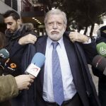El pacto imposible de los barones: sumar a C’S y veto a los separatistas