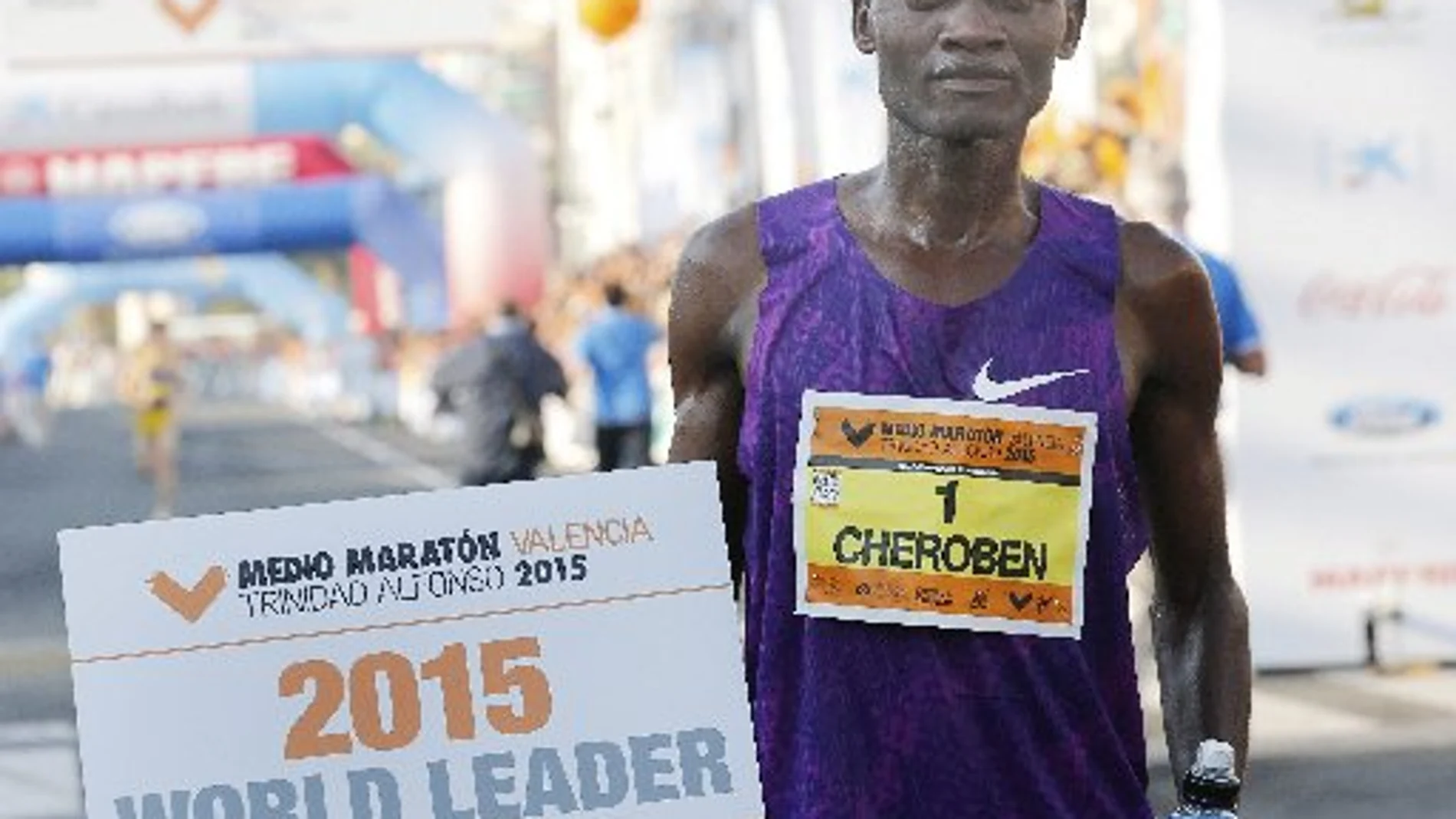 El keniano Abraham Cheroben, con un tiempo de 59:10, logró la mejor marca mundial del año al imponerse en el medio maratón Trinidad Alfonso de Valencia.