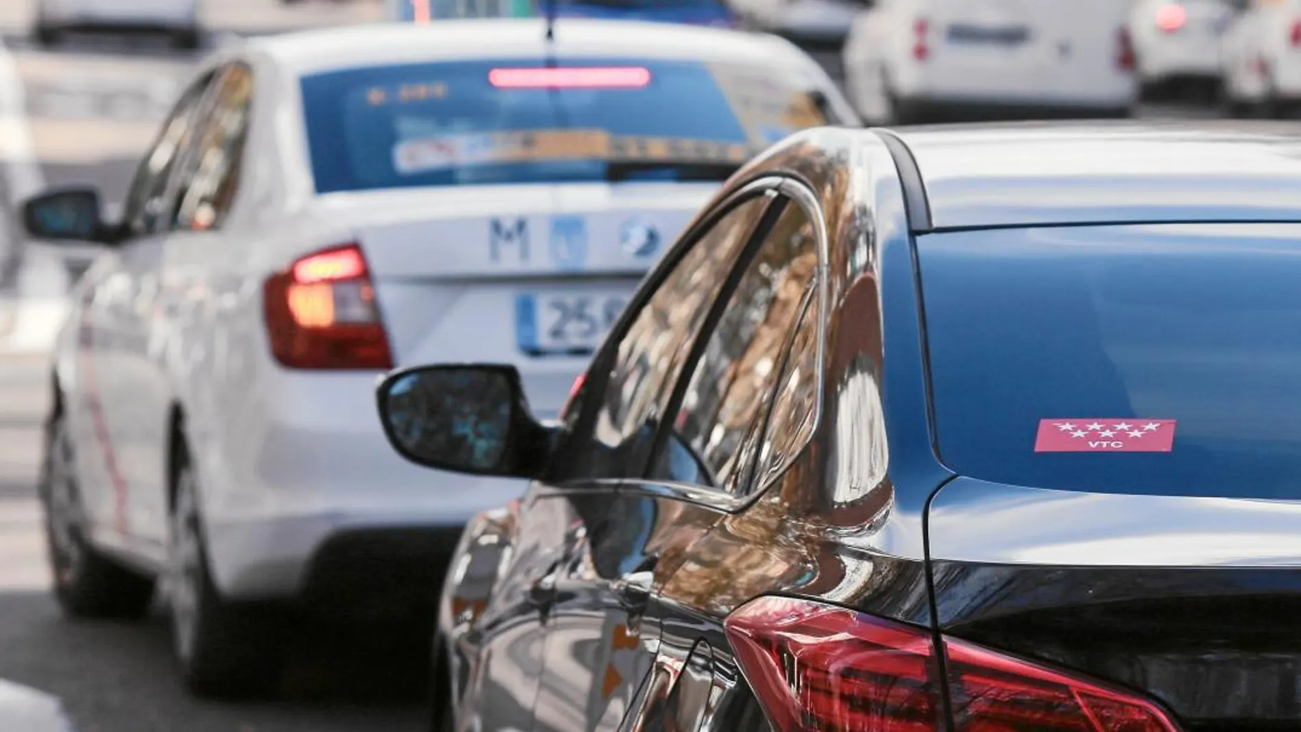 Desde la Unión Nacional de Autoturismo también han denunciado que la semana pasada un conductor sufrió una agresión física