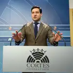  Raúl de la Hoz pide a Pedro Sánchez que cumpla los acuerdos alcanzados por todos los Grupos de las Cortes regionales
