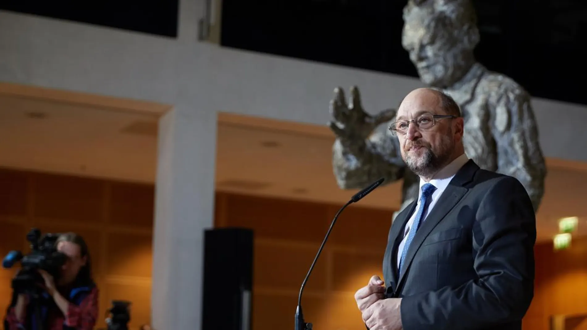 El presidente del Partido Socialdemócrata Alemán (SPD), Martin Schulz, ofrece una rueda de prensa en su sede de Berlín, Alemania
