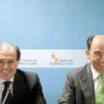 El vicepresidente de la Junta, Tomás Villanueva, y el presidente de Iberdrola, Ignacio Sánchez Galán