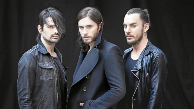 De izda. a dcha., Shannon y Jared Leto y Tomo Milicevic, integrantes de Thirty Seconds to Mars
