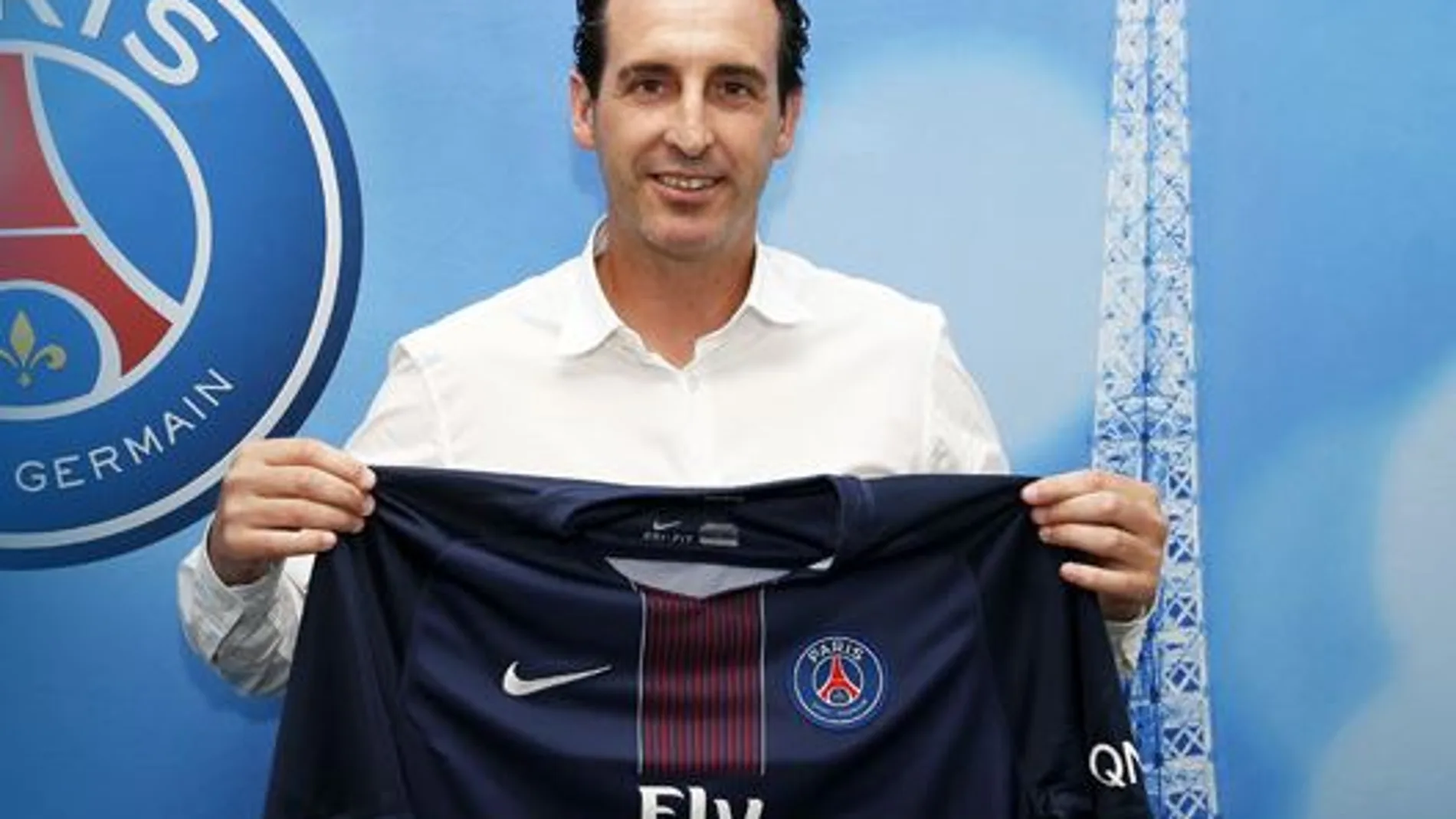 Unai Emery con la camiseta del PSG