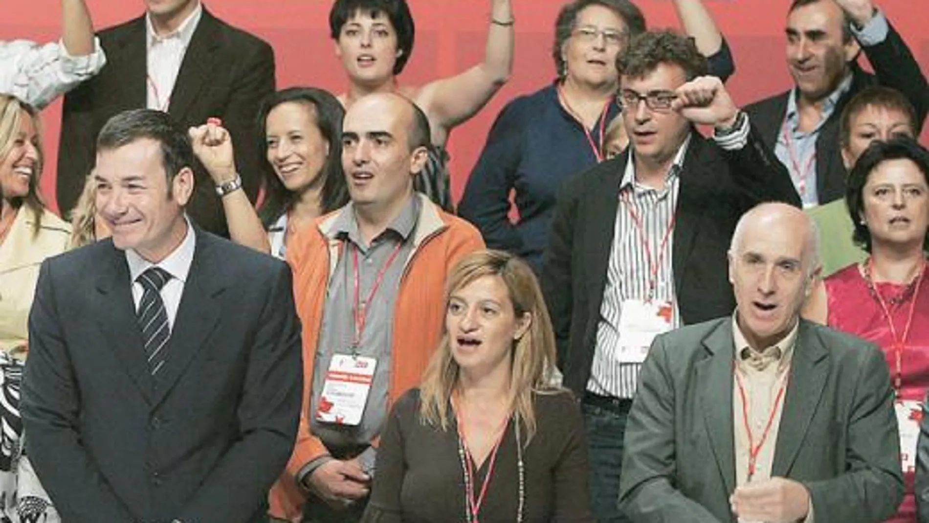 La Ejecutiva apoya la candidatura de Merillas a liderar el PSOE de «Sanse»