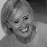 Denise Kingsmill en su imagen de Twitter