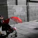 Crece el riesgo de pobreza entre las mujeres formadas que son madres