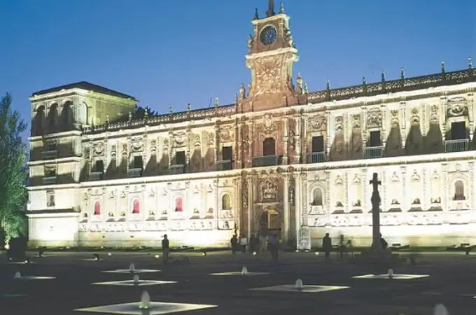 Festín navideño entre históricas paredes Festín navideño entre históricas paredes