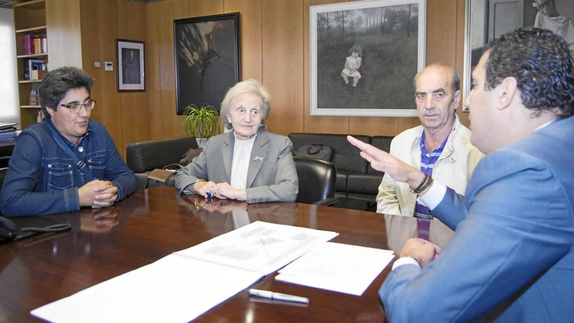 Alberto de Castro se reúne con los alcaldes de estos dos municipios zamoranos