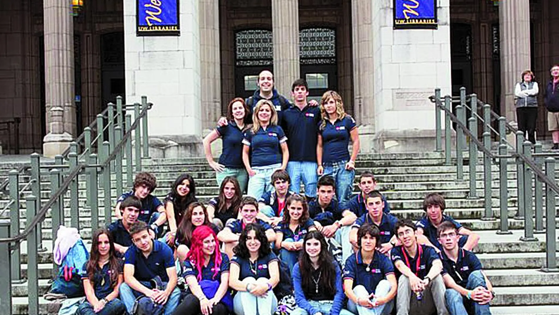 Un grupo de estudiantes de un centro bilingüe de Castilla y León durante una visita a Londres para perfeccionar el inglés