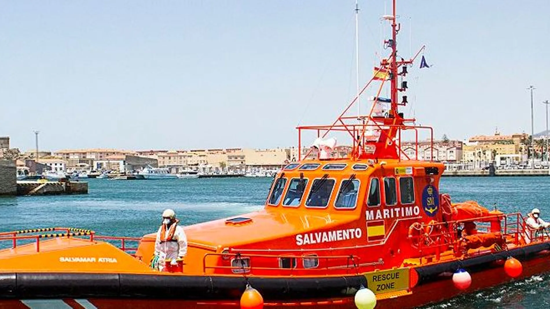 Uno de los buques de Salvamento Marítimo utilizados para el rescate