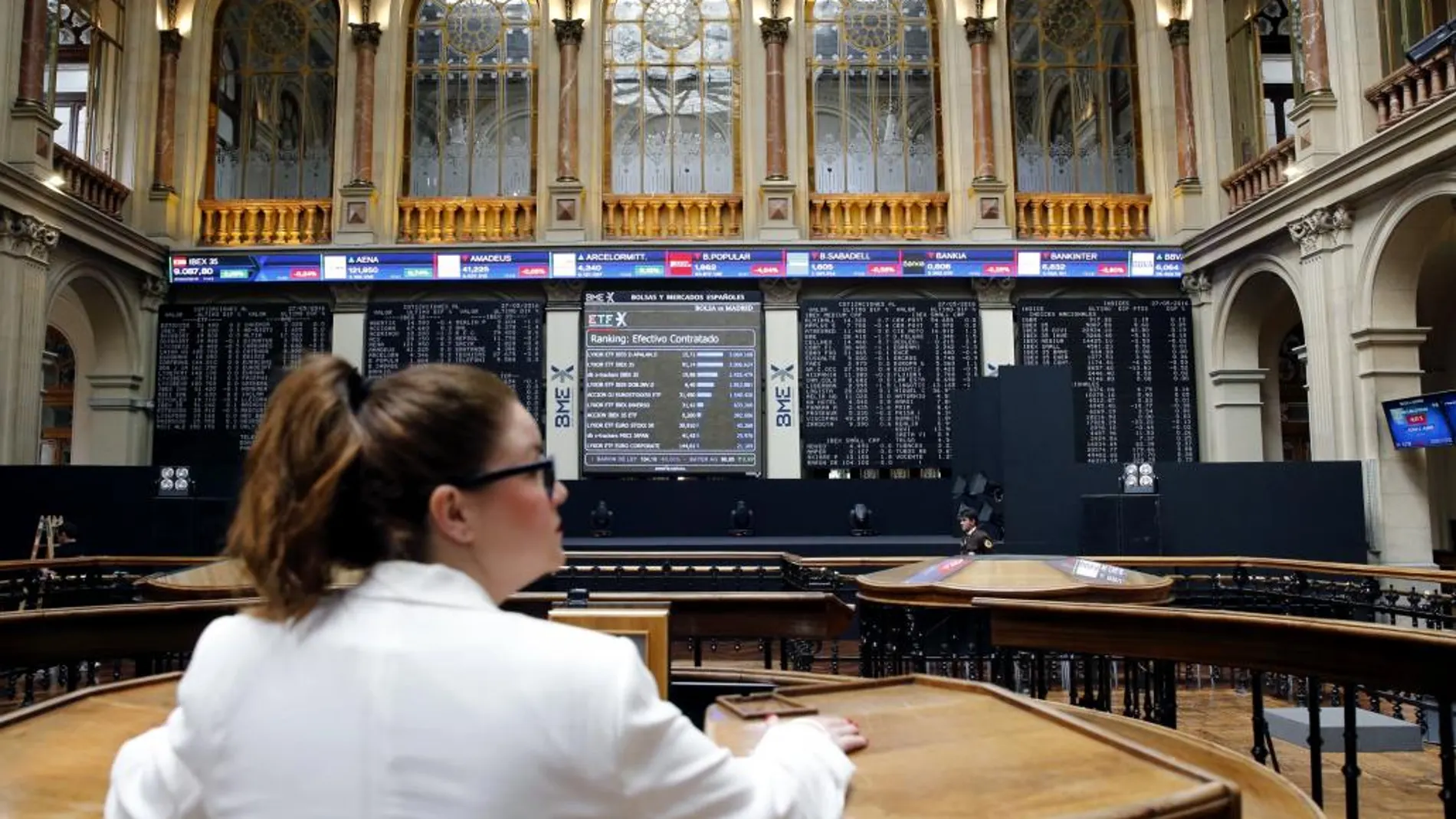 Panel informativo que muestra el principal selectivo de la Bolsa española