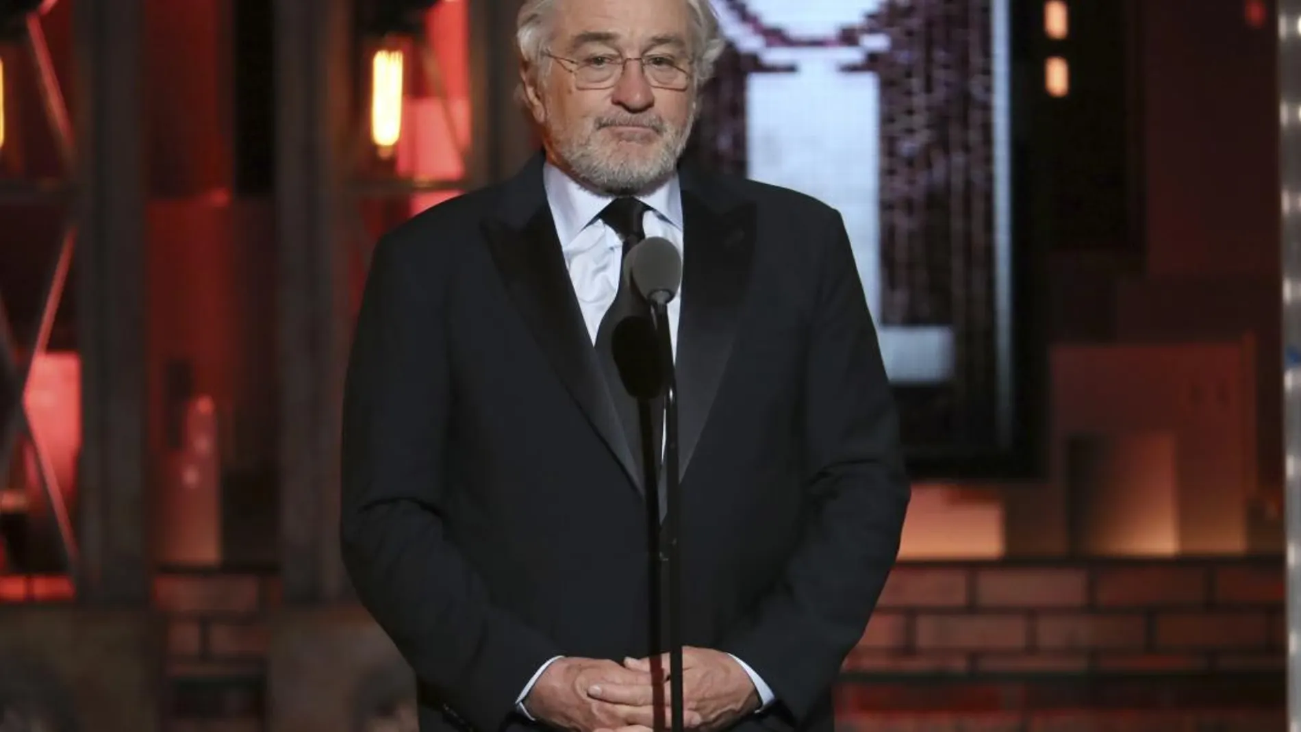 Robert De Niro, en el escenario de los premios Tony de teatro / Ap