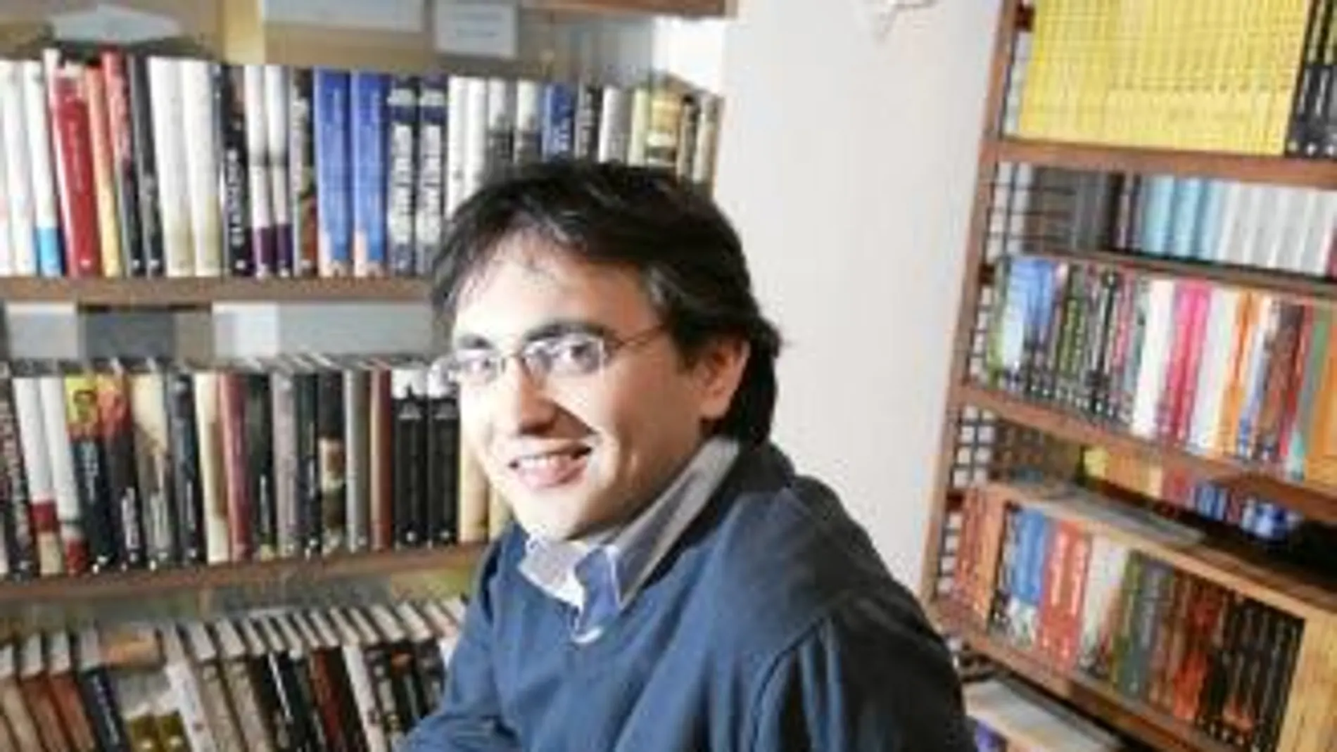 «La gente cree que tener un blog es escribir», dice el escritor