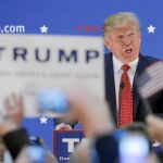 El magnate Donald Trump participa en un acto de campaña en Nashua (New Hampshire) el pasado 28 de diciembre