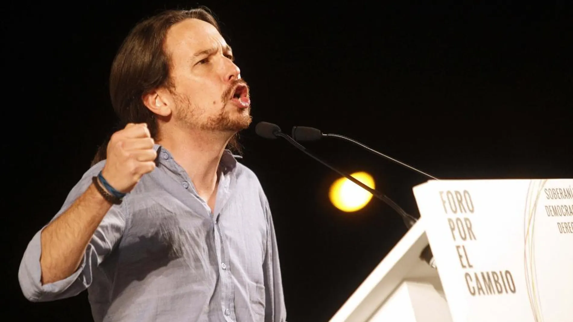 El secretario general de Podemos, Pablo Iglesias, durante el "Foro por el Cambio".