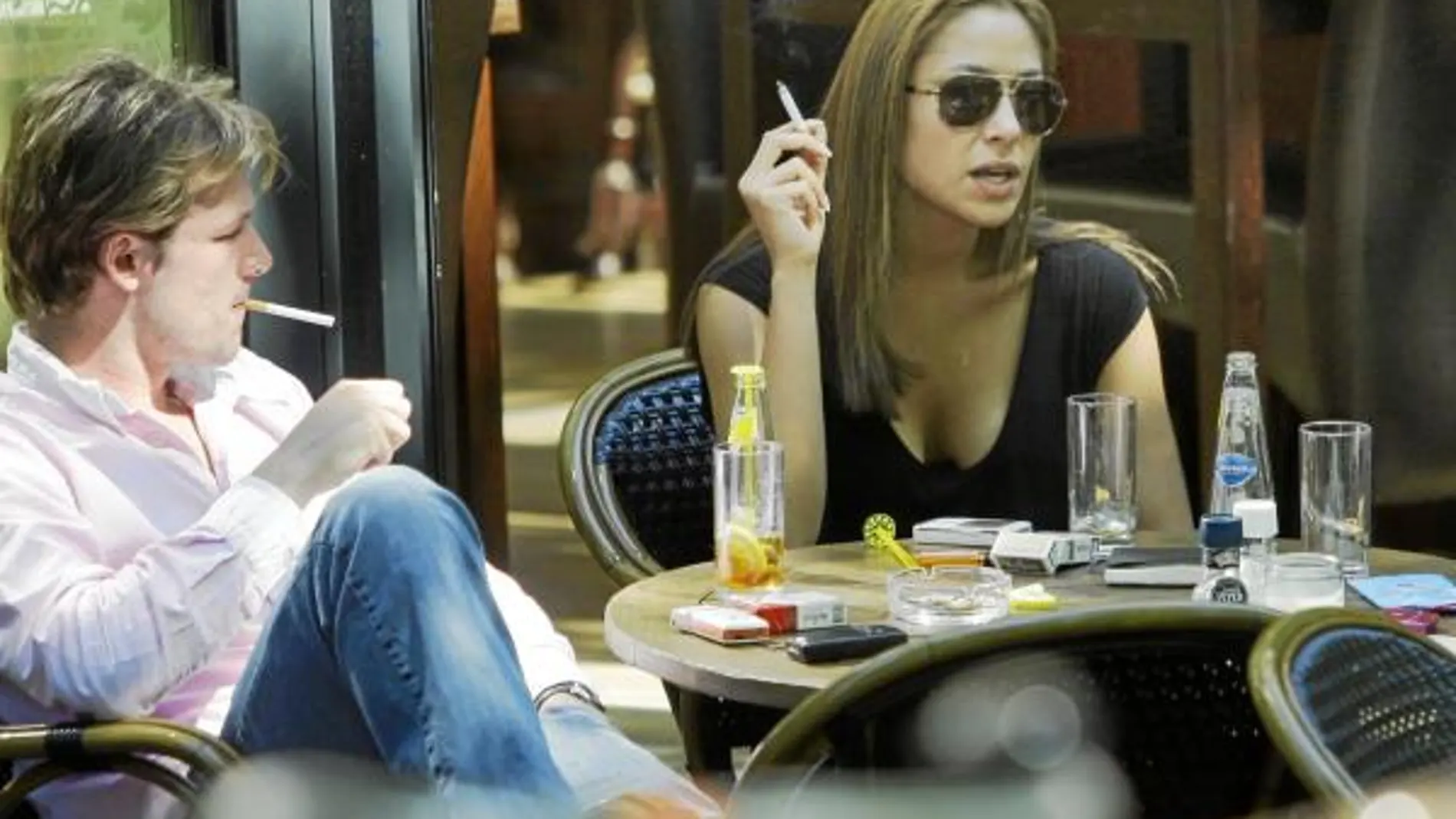 Los hosteleros se opondrán en el Parlamento al veto al tabaco