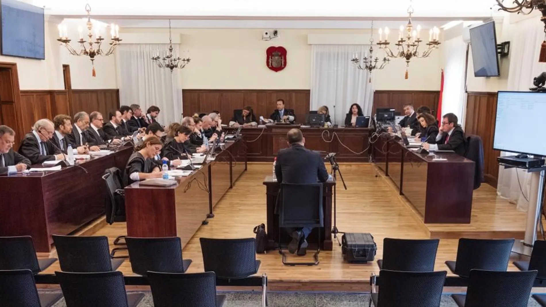 Un agente de la UCO de la Guardia Civil inauguró ayer la ronda de testigos del juicio