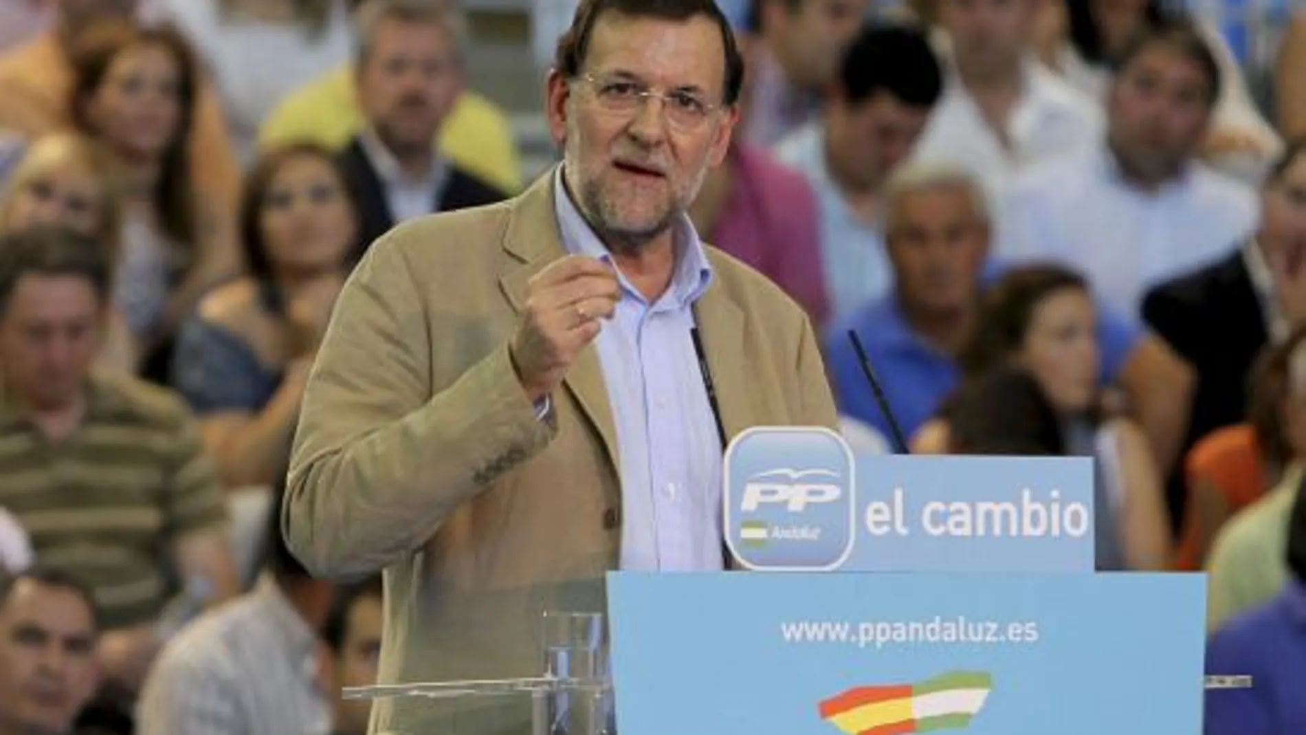 Rajoy, en un momento de su intervención de ayer ante 6.000 militantes y simpatizantes del PP en el Pabellón
