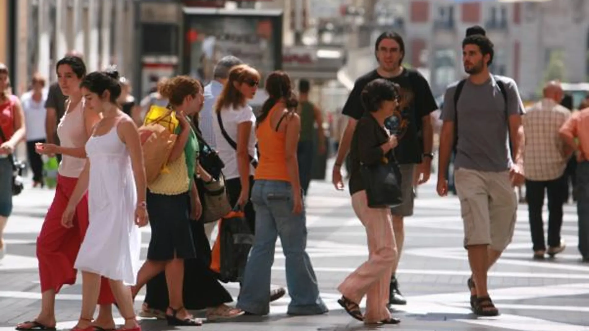 Dos millones de jóvenes que no van a misa aprecian la religión
