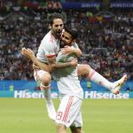 Costa celebra con Isco su gol anotado ante Irán / Ap