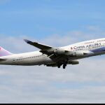 Una mujer que dio a luz en un avión taiwanés, obligada a pagar lo gastos del parto