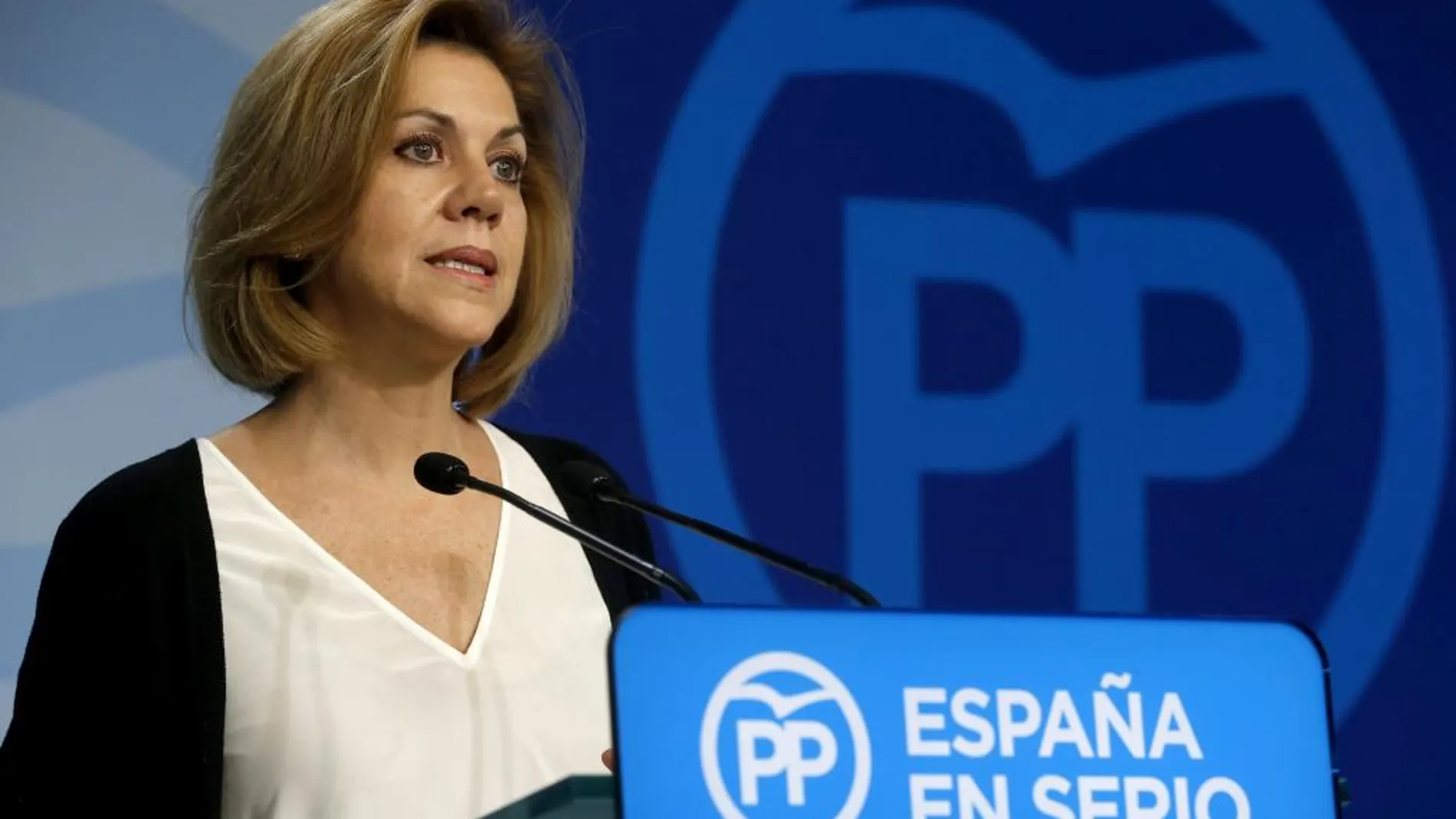 La secretaria general del PP, María Dolores de Cospedal, durante una comparecencia, hoy en la sede del partido