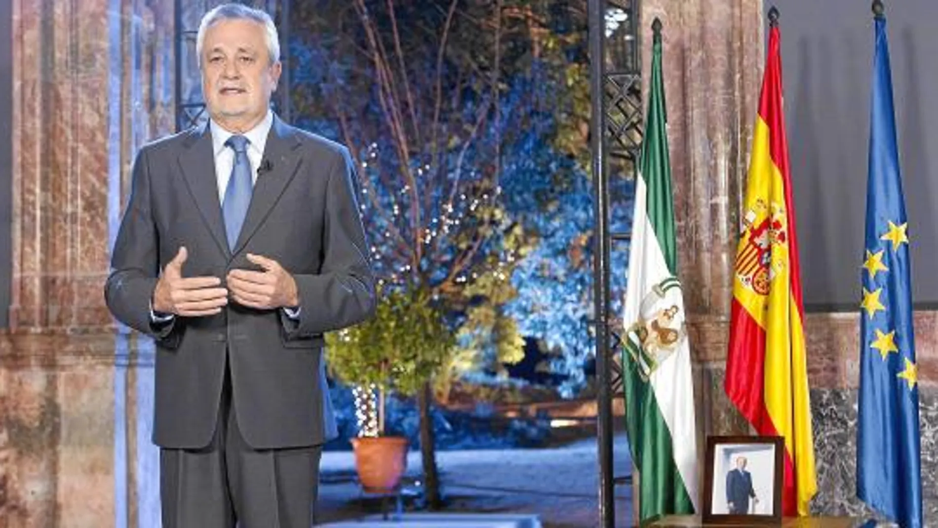 Canal Sur emitió el discurso del presidente andaluz a las nueve de la noche