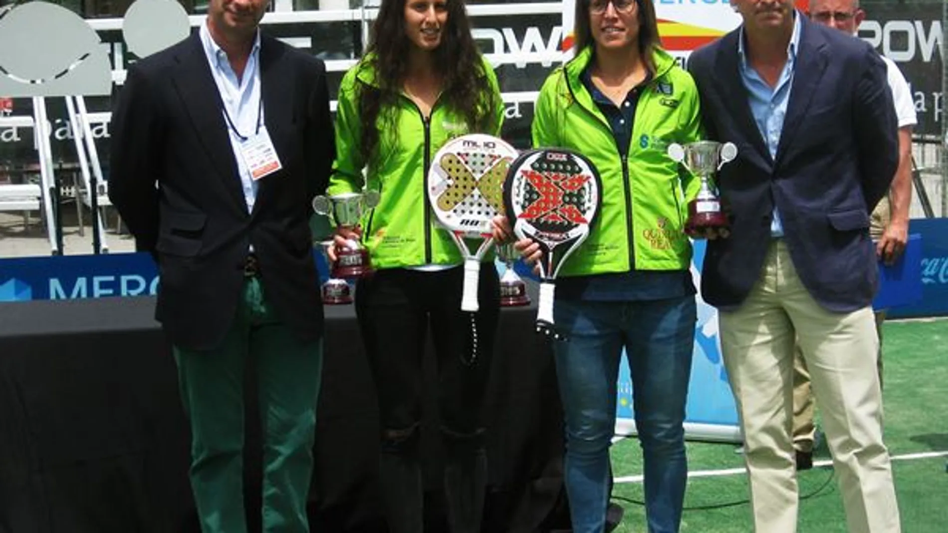 Gemma Triay y Lucía Sainz