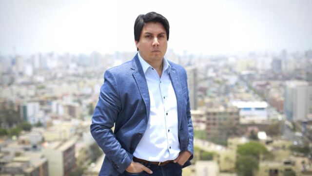El periodista peruano Luis Felipe Gamarra