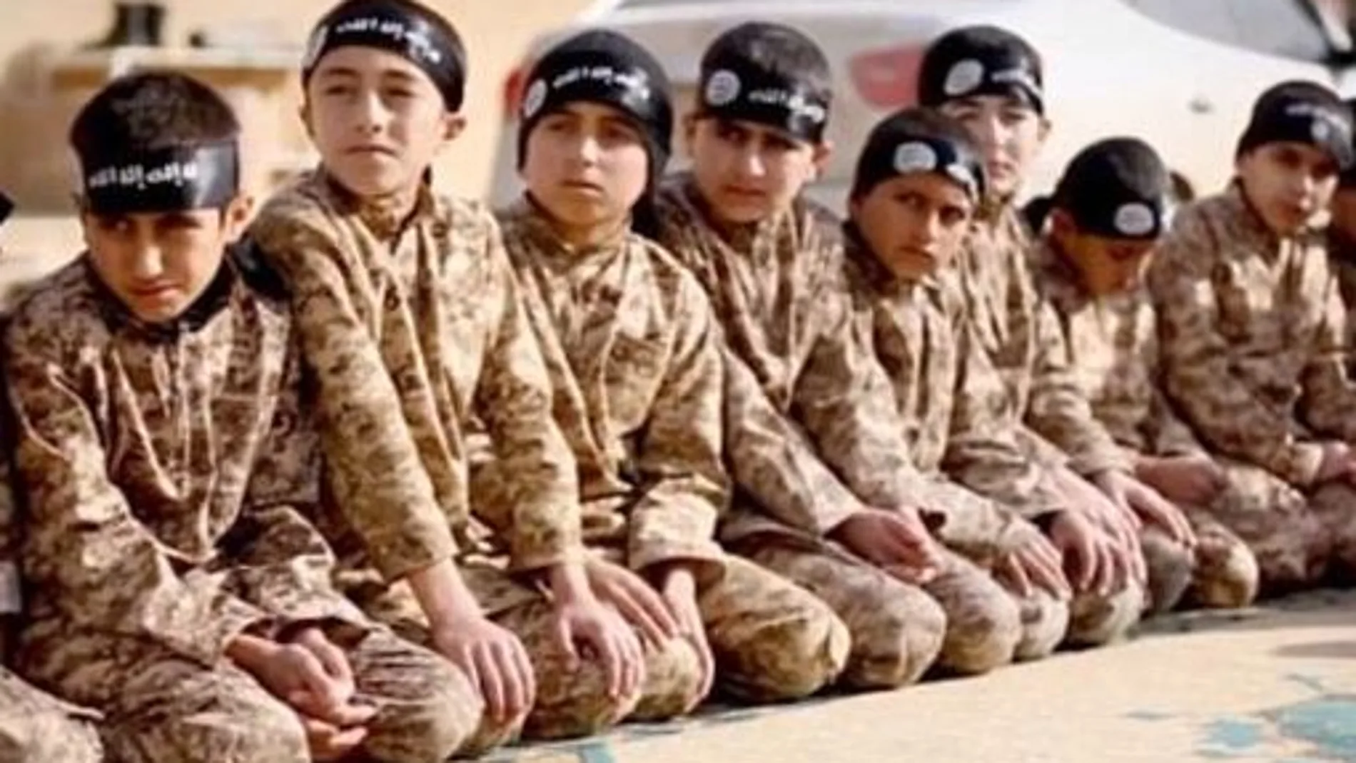 El Estado Islámico tiene como uno de sus objetivos el aleccionamiento de jóvenes.
