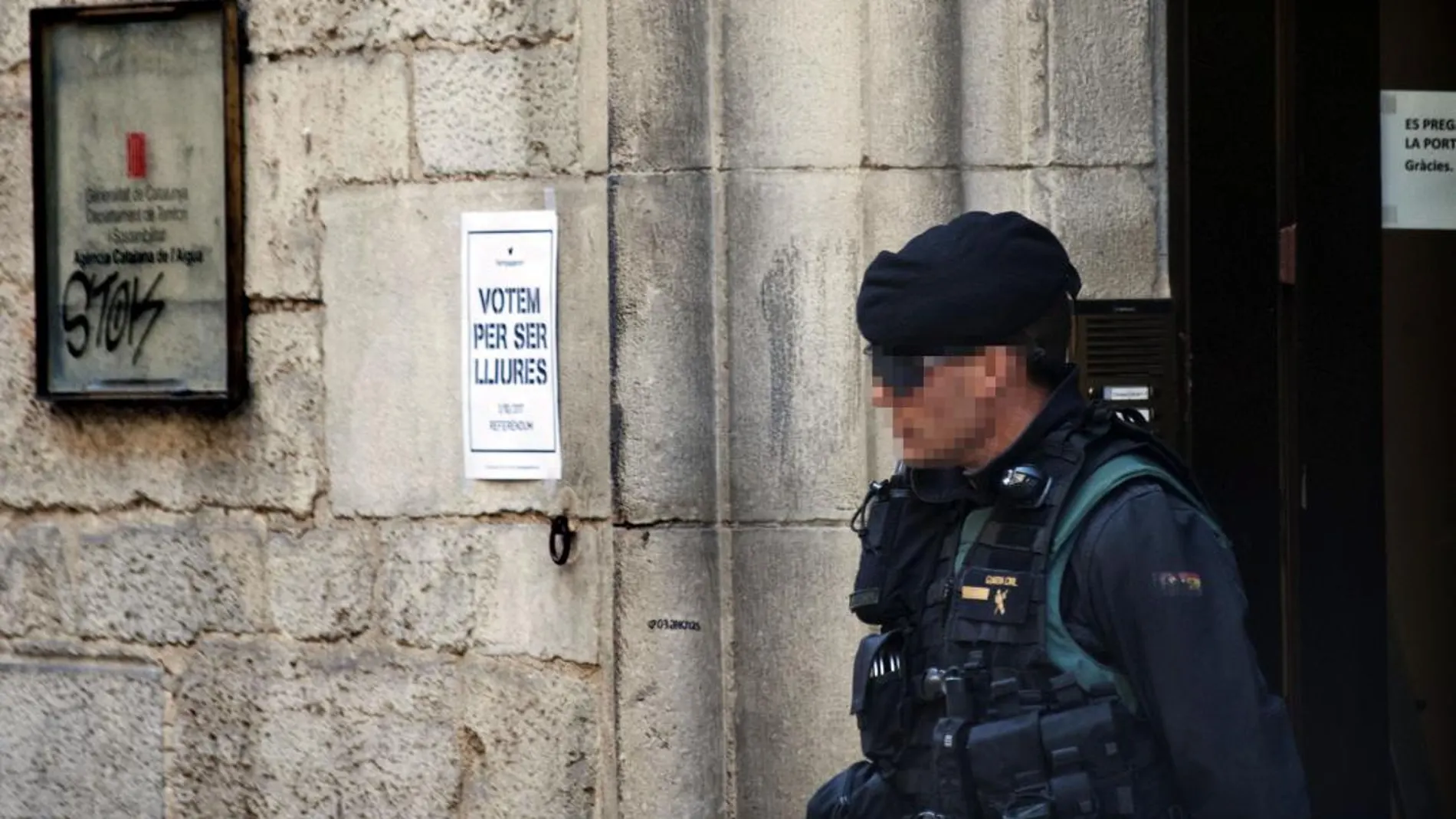 La Guardia Civil ya registró la sede de Agissa, la compañía municipal de aguas de Girona / Foto: Efe