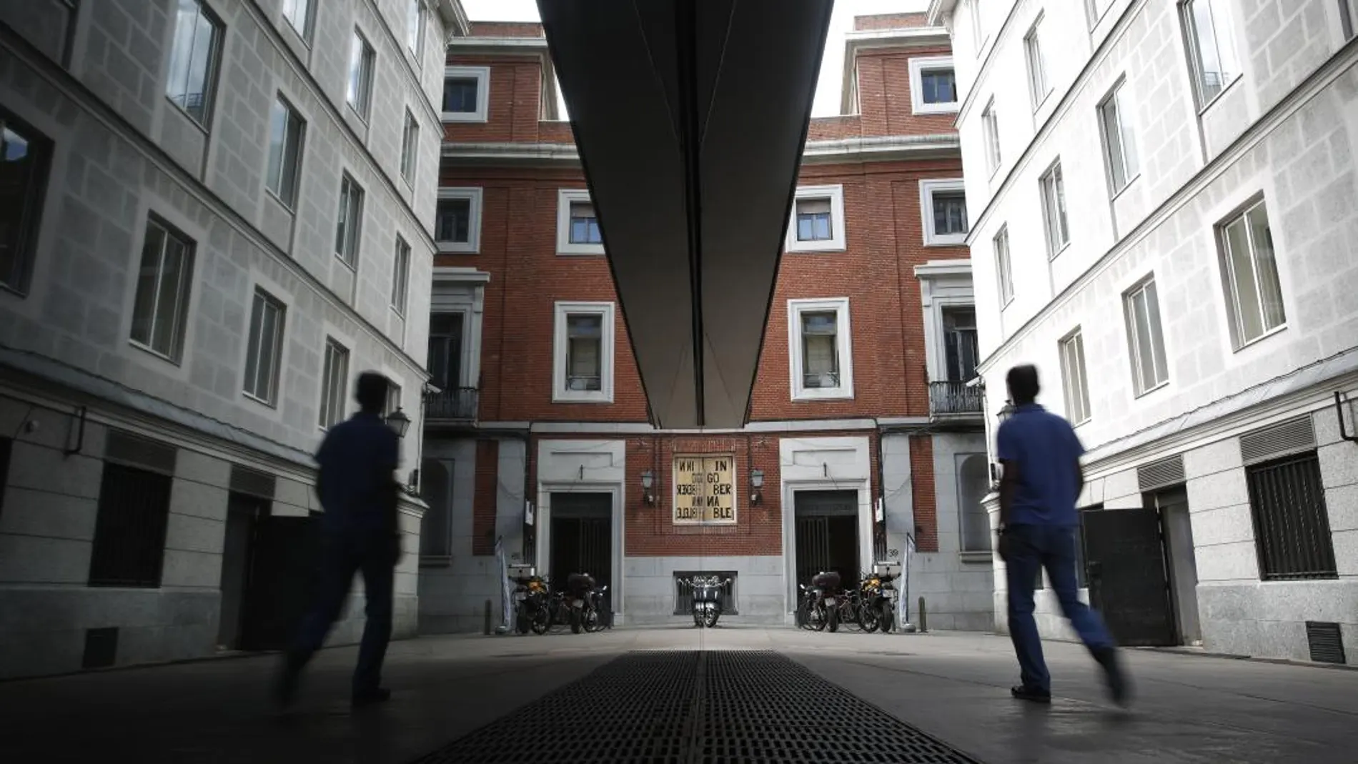 El edificio del Paseo del Prado que permanece ocupado por La Ingobernable