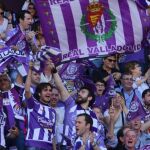 La afición del Real Valladolid celebra el ascenso de su equipo a la Primera División