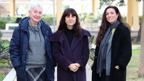 Rosalía Martínez, Agnès Gruart y María Jesús Guerrero