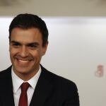 El líder del PSOE, Pedro Sanchez, ha llamado por teléfono a Albert Rivera