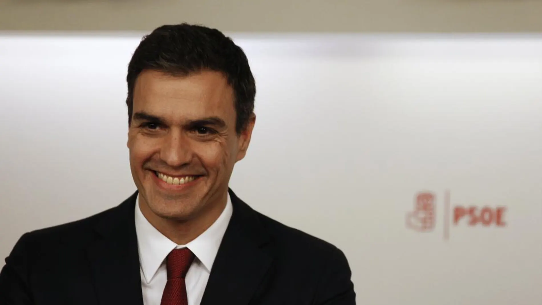 El líder del PSOE, Pedro Sanchez, ha llamado por teléfono a Albert Rivera