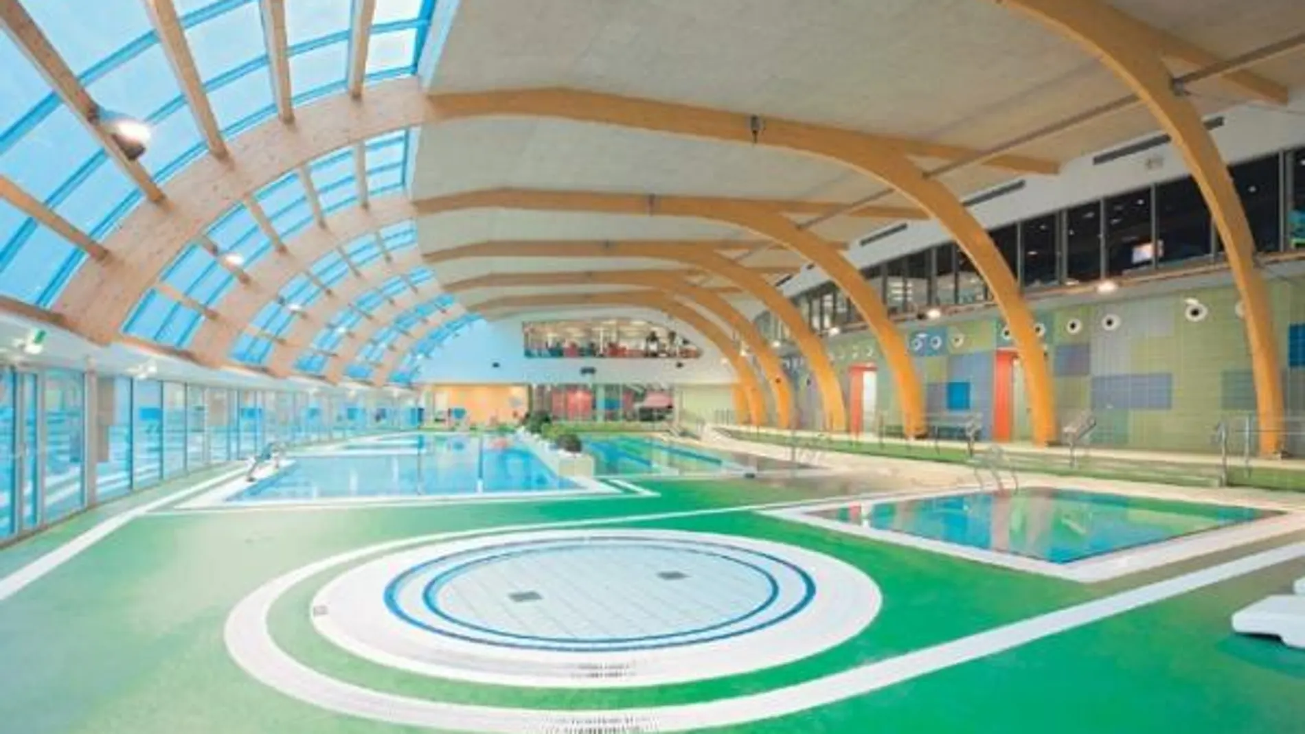 Polideportivo de Vitoria con estructuras fabricadas por la compañía Holtza